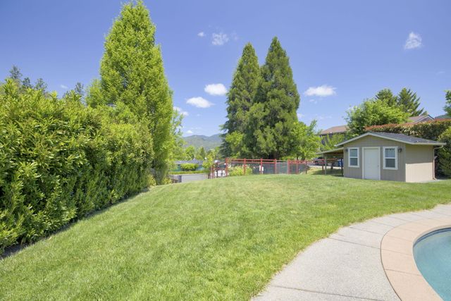 2202 SE Linden Lane, Grants Pass, OR 97527