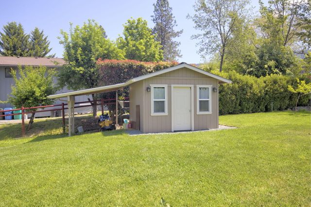 2202 SE Linden Lane, Grants Pass, OR 97527