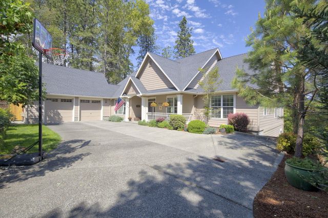 2202 SE Linden Lane, Grants Pass, OR 97527