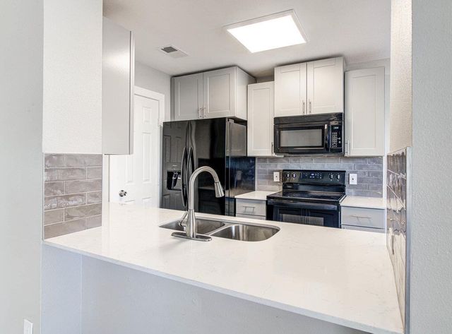 1205 Gregory LN 1205, Round Rock, TX 78664
