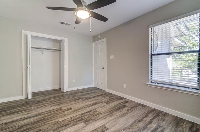 1205 Gregory LN 1205, Round Rock, TX 78664