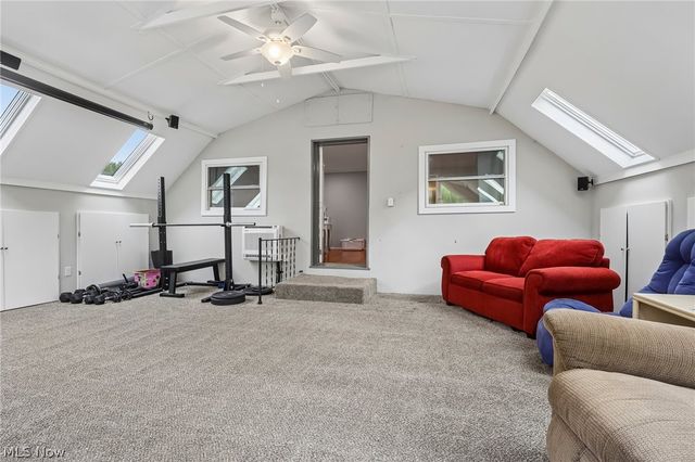 21 Harmony Hills Drive, Akron, OH 44321