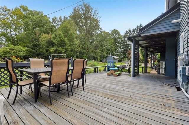 21 Harmony Hills Drive, Akron, OH 44321