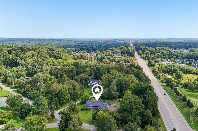 21 Harmony Hills Drive, Akron, OH 44321