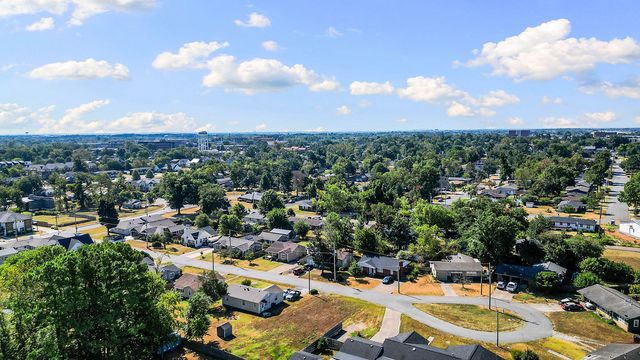 716 NW 6th Street, Bentonville, AR 72712