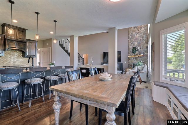 18954 Pratt Street, Elkhorn, NE 68022