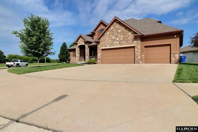 18954 Pratt Street, Elkhorn, NE 68022