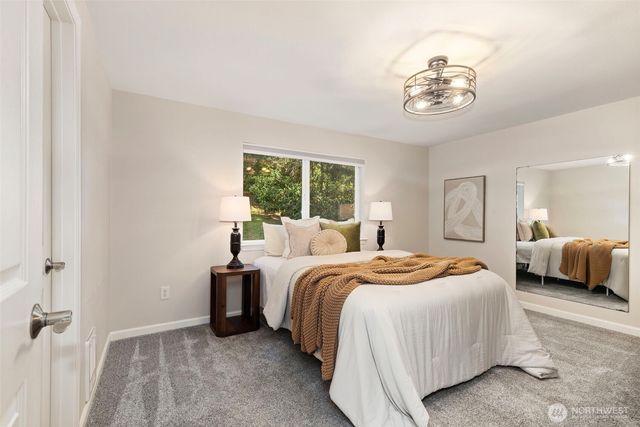 22445 Sunridge Way NE, Poulsbo, WA 98370