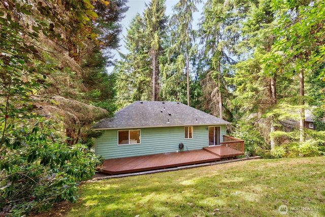 22445 Sunridge Way NE, Poulsbo, WA 98370