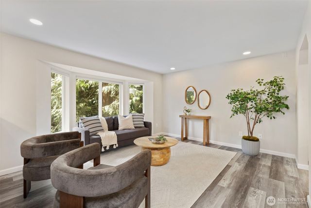22445 Sunridge Way NE, Poulsbo, WA 98370