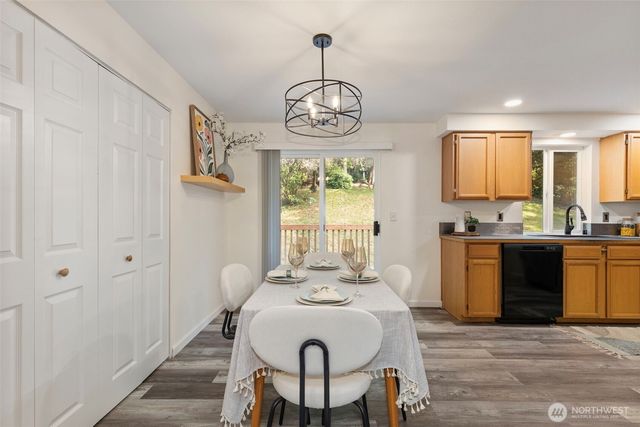 22445 Sunridge Way NE, Poulsbo, WA 98370
