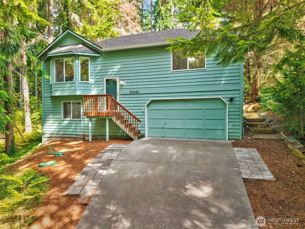 22445 Sunridge Way NE, Poulsbo, WA 98370