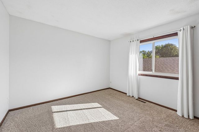 7436 Germane Trail, Apple Valley, MN 55124