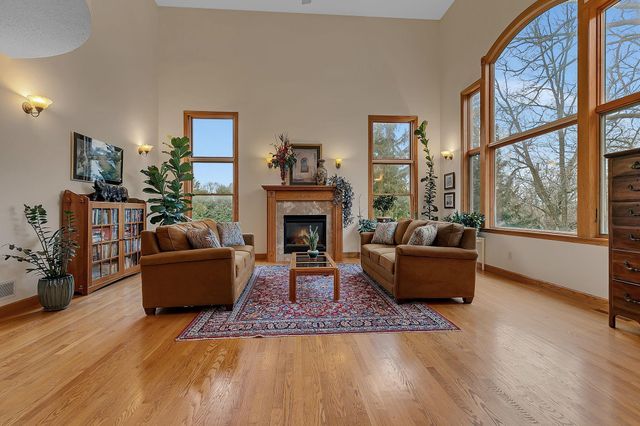 1403 Broadway Ave Avenue S, Sauk Rapids, MN 56379