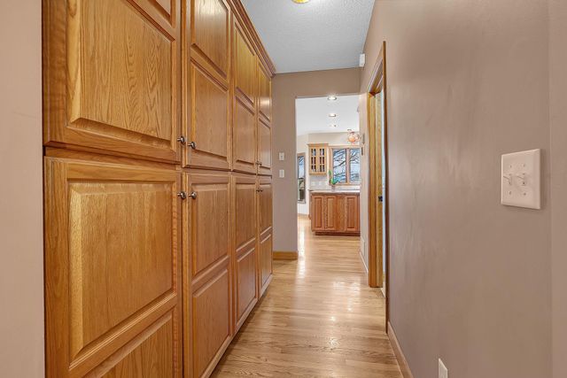 1403 Broadway Ave Avenue S, Sauk Rapids, MN 56379