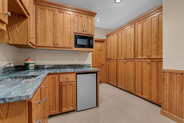 1403 Broadway Ave Avenue S, Sauk Rapids, MN 56379