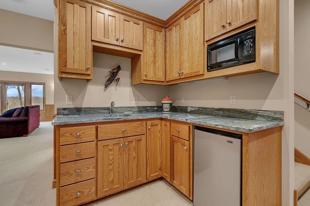 1403 Broadway Ave Avenue S, Sauk Rapids, MN 56379