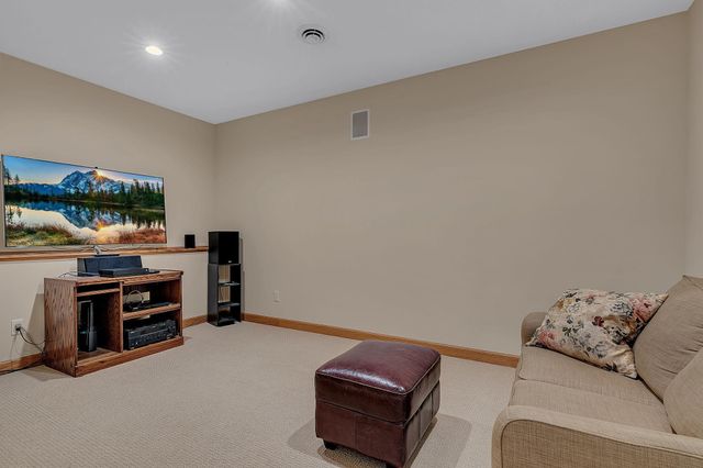 1403 Broadway Ave Avenue S, Sauk Rapids, MN 56379