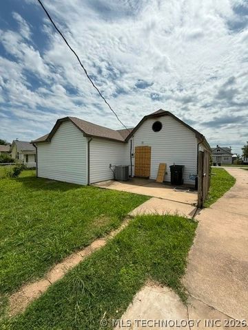 210 E Will Rogers Boulevard, Claremore, OK 74017