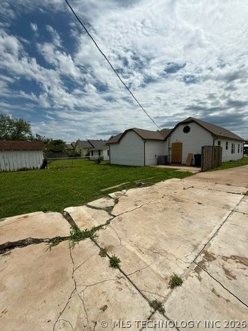 210 E Will Rogers Boulevard, Claremore, OK 74017