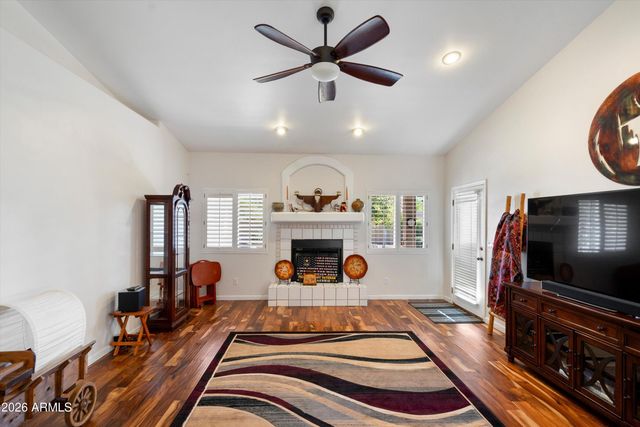 2739 E Hermosa Vista Drive, Mesa, AZ 85213