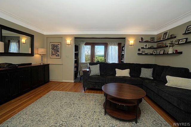 233 Crosby Boulevard, Amherst, NY 14226