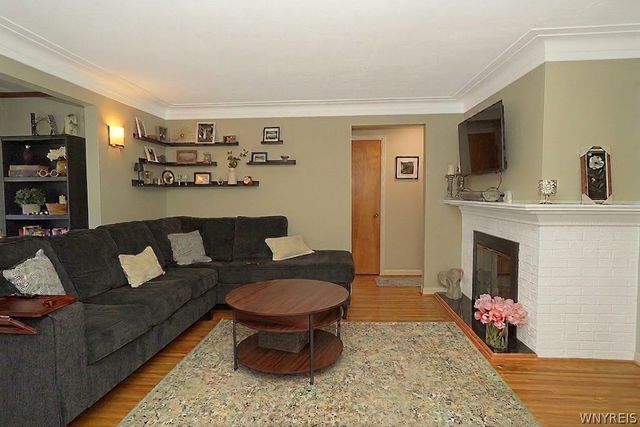 233 Crosby Boulevard, Amherst, NY 14226