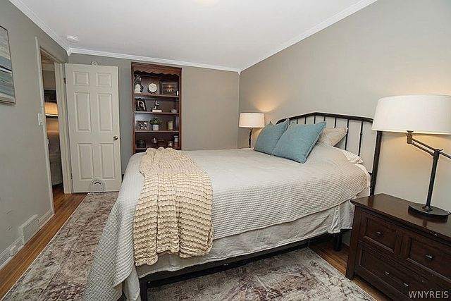 233 Crosby Boulevard, Amherst, NY 14226