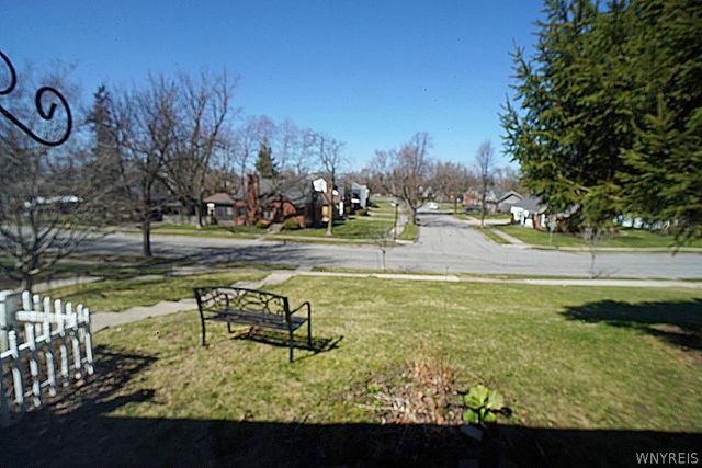 233 Crosby Boulevard, Amherst, NY 14226