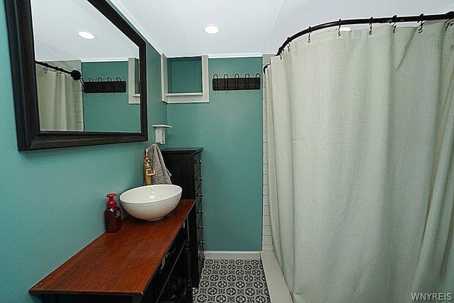 233 Crosby Boulevard, Amherst, NY 14226