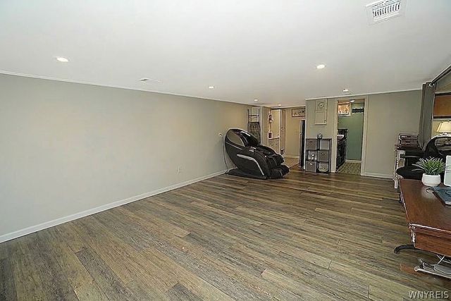 233 Crosby Boulevard, Amherst, NY 14226