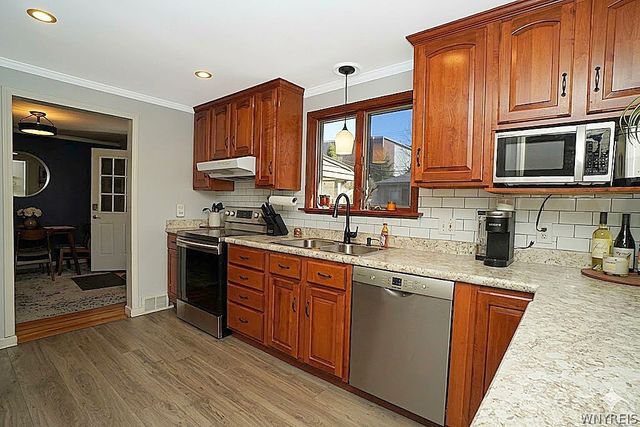 233 Crosby Boulevard, Amherst, NY 14226