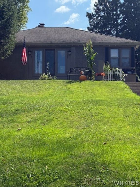 233 Crosby Boulevard, Amherst, NY 14226