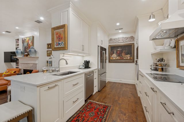 4242 TOMBERRA Way, Dallas, TX 75220