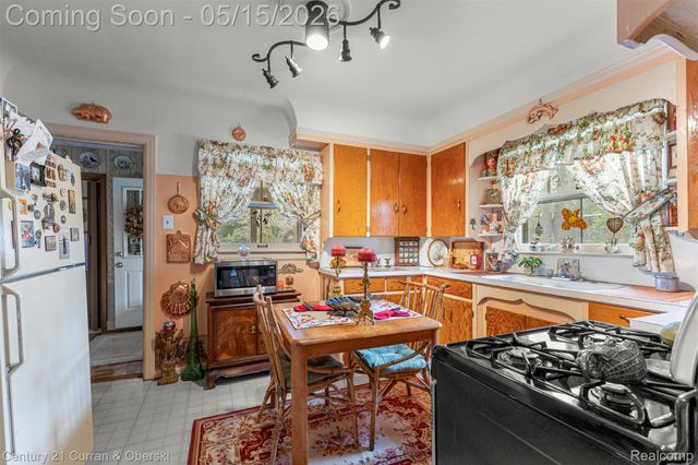 24700 Goddard Road, Taylor, MI 48180