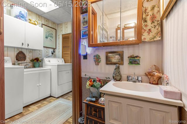 24700 Goddard Road, Taylor, MI 48180