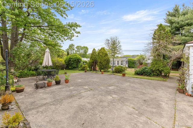 24700 Goddard Road, Taylor, MI 48180