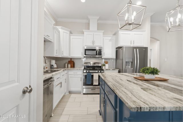 121 Ella Hill Street, Maurice, LA 70555