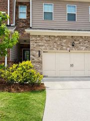 2235 Manor Pointe Drive, Cumming, GA 30041