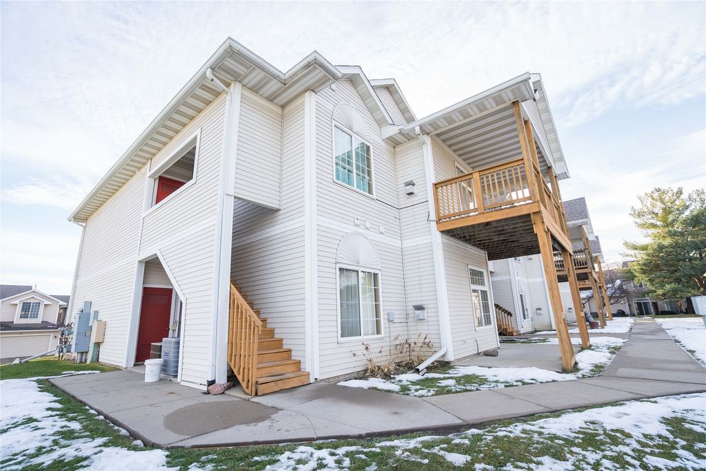 950 67th Street 410, West Des Moines, IA 50266