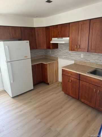 2534 Grand Avenue, Baldwin, NY 11510