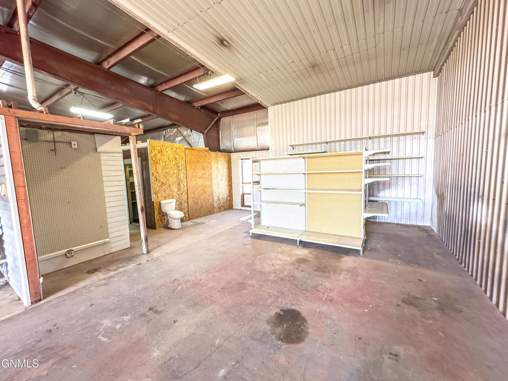 606 Broadway E, Williston, ND 58801 photo 12