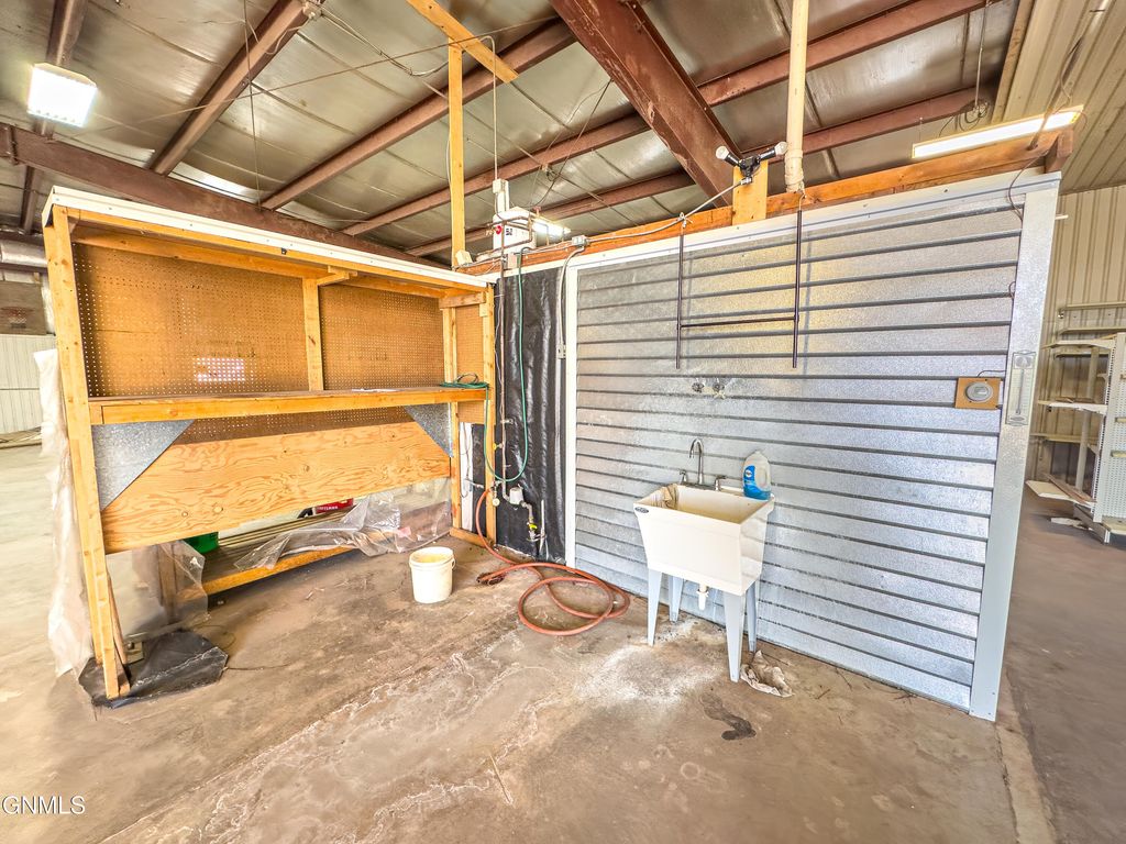 606 Broadway E, Williston, ND 58801 photo 17