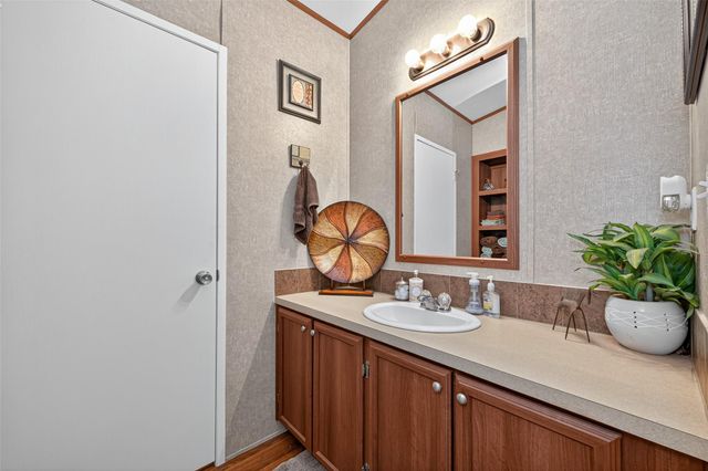 10715 Bozeman Ferry Road, Midway, TX 75852