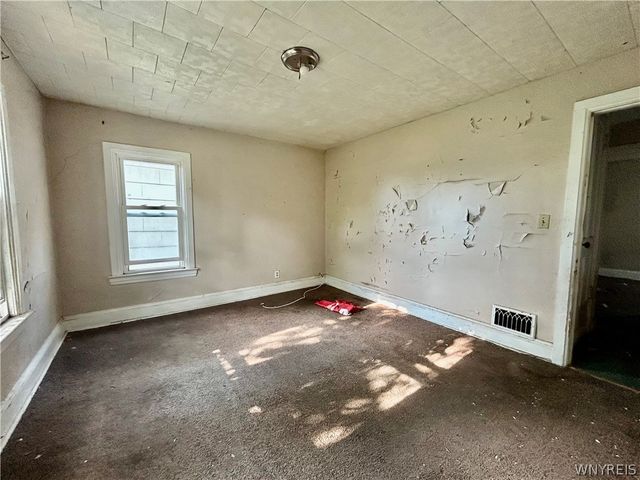 49 Barry Place, Buffalo, NY 14213