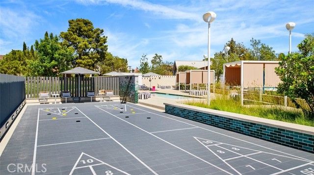 101 Loon, Irvine, CA 92618