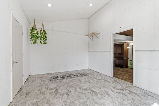 140 Simpson Ave Avenue, Woodruff, SC 29388