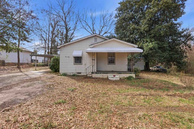 140 Simpson Ave Avenue, Woodruff, SC 29388