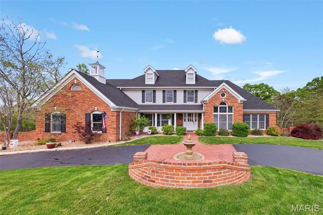 13506 River Forest Place, St Louis, MO 63128
