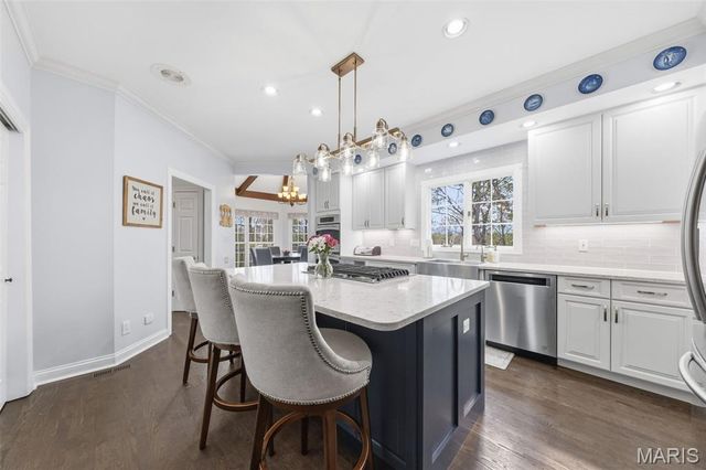 13506 River Forest Place, St Louis, MO 63128